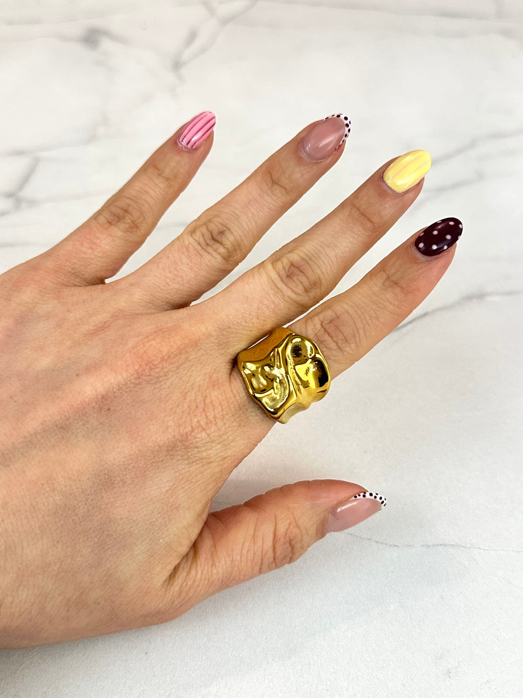 Anillo con textura