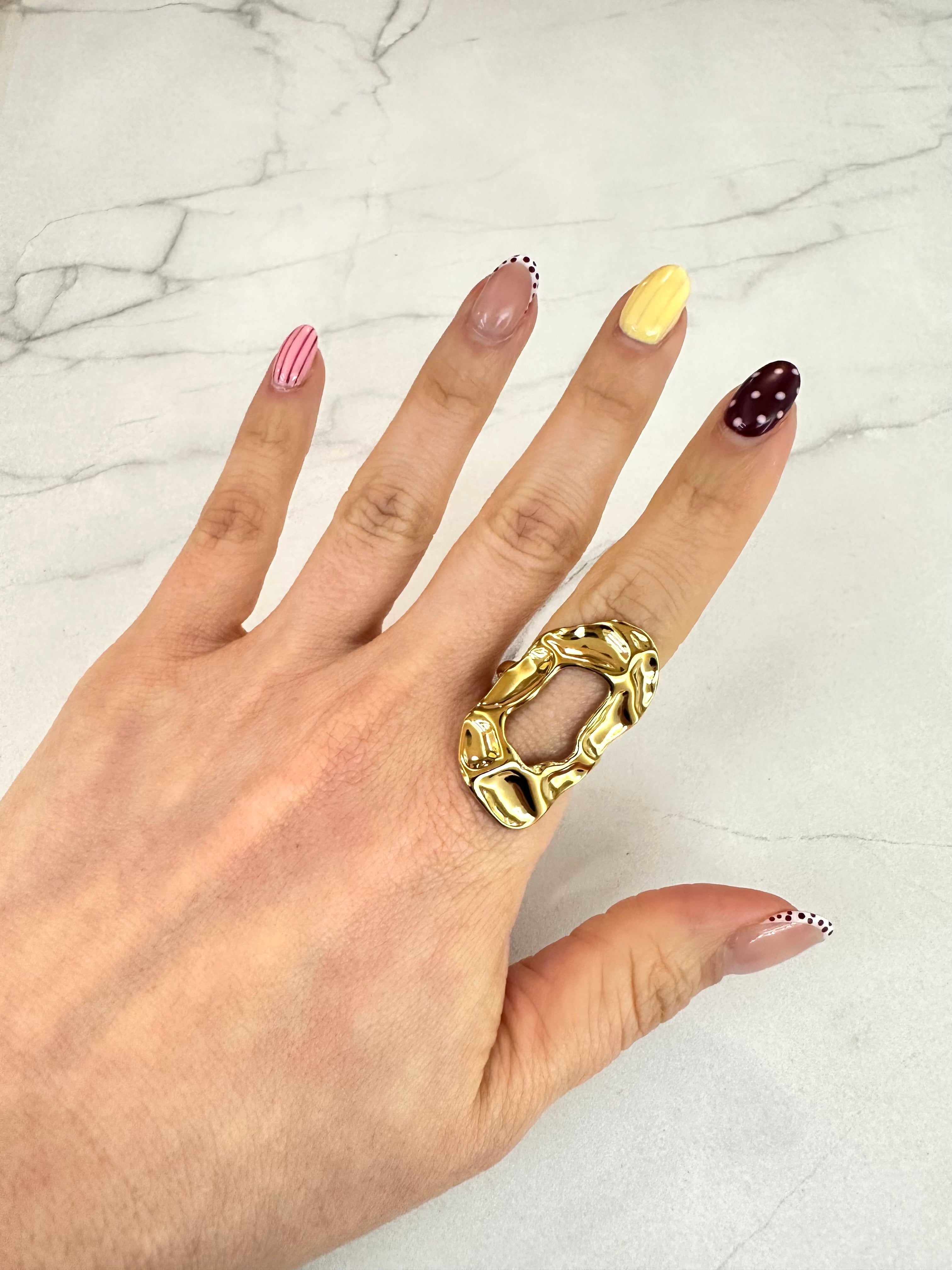 Anillo irregular